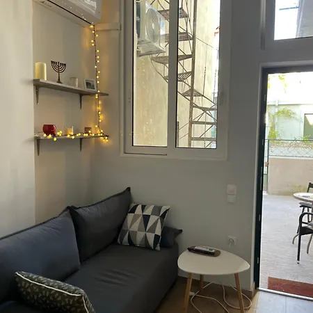 Noa - Designed Garden Studio In The City Center Kalamata Exterior photo
