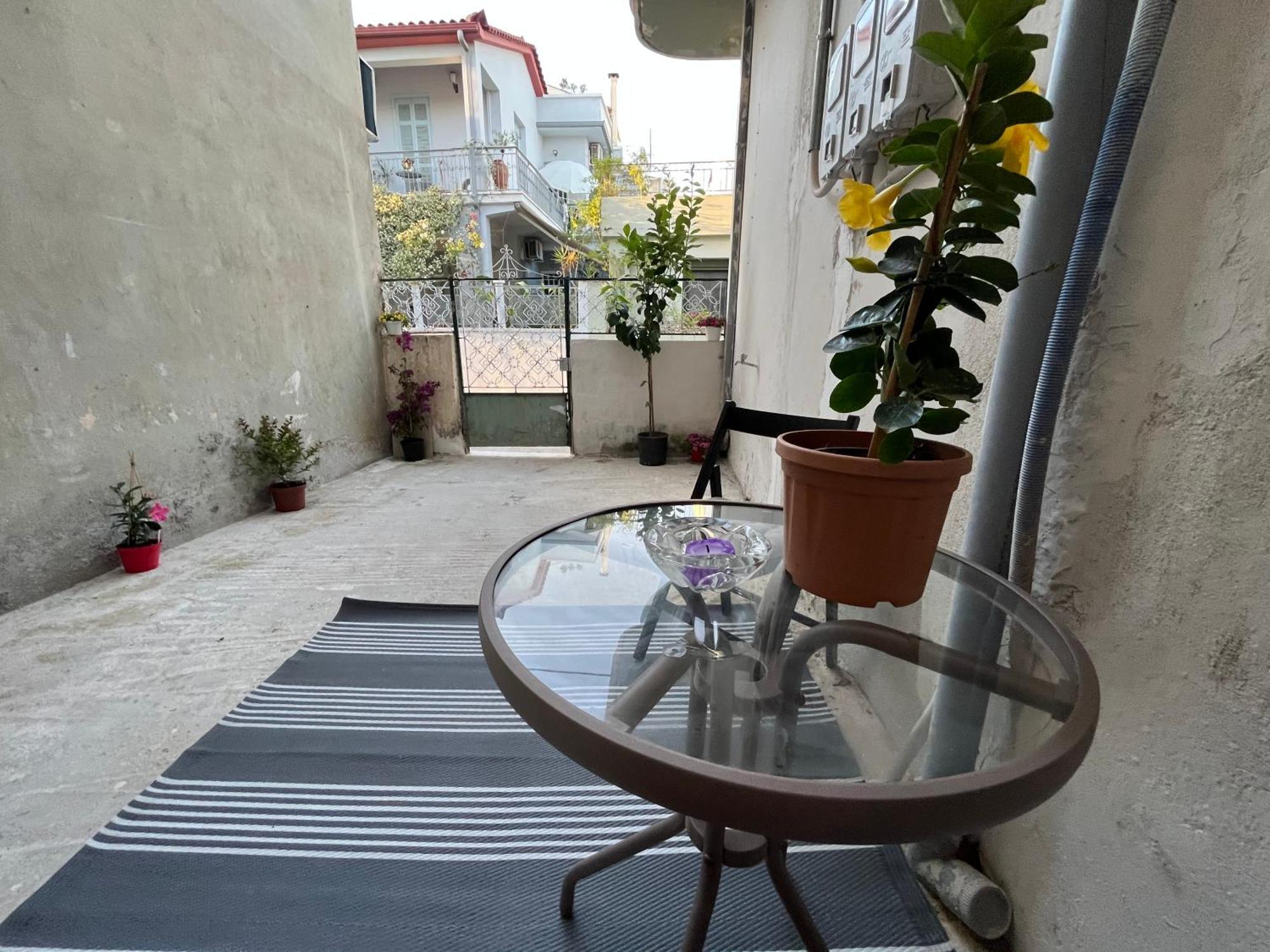 Apartment Noa - Designed Garden In The Center Kalamata