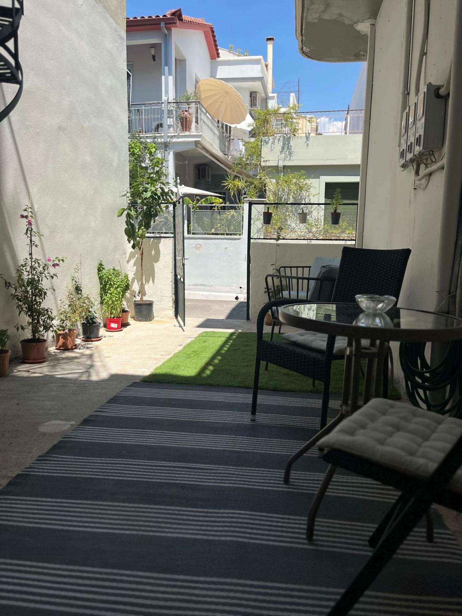 Noa - Designed Garden In The Center Kalamata